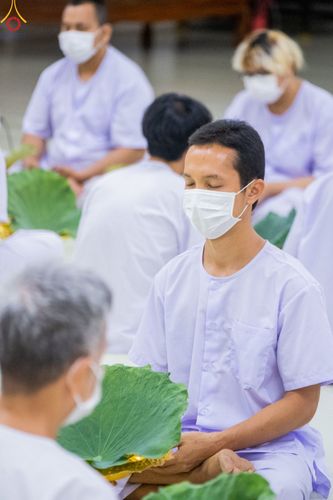 ภาพ No.78603:พิธีตัดปอยผมและปลงผมนาคธรรมทายาท  โครงการบรรพชาและอุปสมบทหมู่ วันคุ้มครองโลก วันที่ 26 มีนาคม พ.ศ.2566 ณ หมู่บ้านบรรลุธรรม วัดพระธรรมกาย