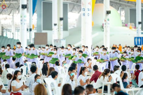 ภาพ No.78694:พิธีปลงผมนาคธรรมทายาท โครงการอบรมยุวธรรมทายาท มัชฌิมธรรมทายาท และธรรมทายาทรุ่นอุดมศึกษา ณ สภาธรรมกายสากล วัดพระธรรมกาย วันเสาร์ที่ 1 เมษายน พ.ศ. 2566