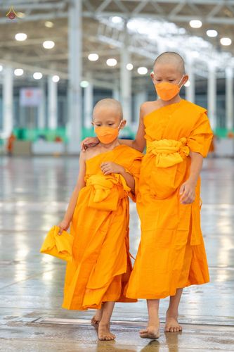 ภาพ No.44405:ประมวลภาพพิธีบรรพชา และพิธีถวายบาตร โครงการบวชภาคฤดูร้อน พ.ศ. 2565