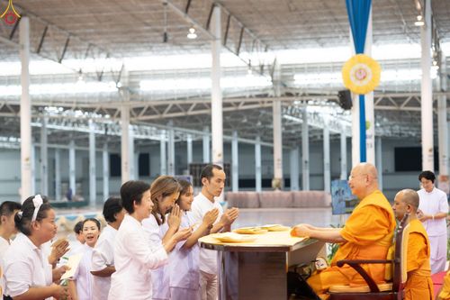 ภาพ No.346505:วันอาทิตย์ที่ 30 สิงหาคม พ.ศ.2569 พิธีจุดเทียนใจ ไฟนิรันดร์ อนันตชัย ณ รัตนบัลลังก์ วัดพระธรรมกาย