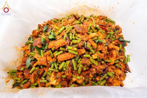 ภาพ No.293805:วันที่ 14 มกราคม พ.ศ. 2569  พิธีถวายภัตตาหารเป็นสังฆทาน แด่พระธรรมยาตรา  ณ วัดสองพี่น้อง ต.ต้นตาล อ.สองพี่น้อง จ.สุพรรณบุรี  ในโครงการธรรมยาตรา กตัญญูบูชา มหาปูชนียาจารย์  พระมงคลเทพมุนี(สด จนฺทสโร) พระผู้ปราบมาร  อนุสรณ์สถาน 7 แห่ง ปีที่ 14