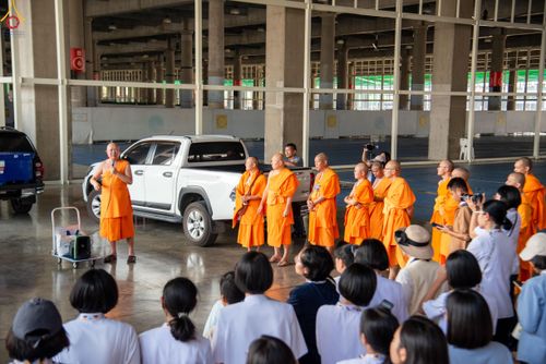 ภาพ No.320004:วันที่ 6 เมษายน พ.ศ.2569 ทีมจัดภัตตาหารประชุมเตรียมงานถวายมหาสังฆทาน 40,000 กว่าวัดทั่วประเทศ บูชาธรรม 82 ปี หลวงพ่อธัมมชโย