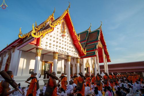 ภาพ No.70940:พิธีต้อนรับพระธรรมยาตรา ในโครงการธรรมยาตรากตัญญูบูชา มหาปูชนียาจารย์ พระมงคลเทพมุนี(สด จนฺทสโร) พระผู้ปราบมาร อนุสรณ์สถาน 7 แห่ง ปีที่ 11 วันที่ 14 มกราคม พ.ศ. 2566 ณ อนุสรณ์สถานลำดับที่ 3 สถานที่เกิดในเพศสมณะ วัดสองพี่น้อง อ.สองพี่น้อง จ.สุพรรณบุรี