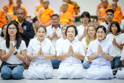 ภาพ No.317533:วันอาทิตย์ ที่ 29 มีนาคม พ.ศ.2569  พิธีปลงผม , พิธีขอขมามอบบาตรและผ้าไตร , พิธีบรรพชา ณ ศูนย์ปฏิบัติธรรมสมุทรปราการ จำนวน 42 รูป