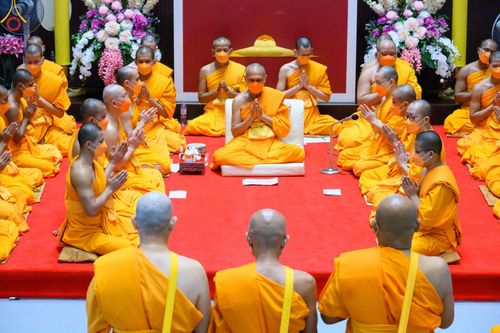 ภาพ No.51086:ประมวลภาพพิธีบรรพชาอุปสมบท โครงการบรรพชาอุปสมบทหมู่ รุ่นวันครูวิชชาธรรมกาย ปีพุทธศักราช 2565