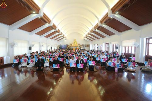 ภาพ No.288982:วันพุธที่ 17 ธันวาคม พ.ศ.2568 กิจกรรมเยาวชนไทยรวมใจทำความดี "เด็กดีมหานคร ต้นแบบด้านศีลธรรม" แข่งขันสอบตอบปัญหาศีลธรรมในพระพุทธศาสนา ครั้งที่ 7 และวันรวมพลังเด็กดี V-Star ประจำปี 2568 ณ วัดมหาธาตุยุวราชรังสฤษฎิ์ราชวรมหาวิหาร กรุงเทพมหานคร