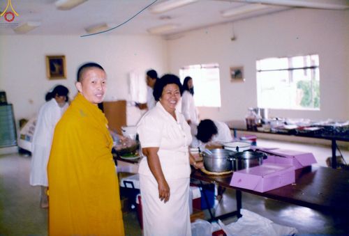 ภาพ No.48821:ประมวลภาพการสร้างบารมีของ พระเดชพระคุณพระสุธรรมญาณวิเทศ (สุธรรม สุธมฺโม)