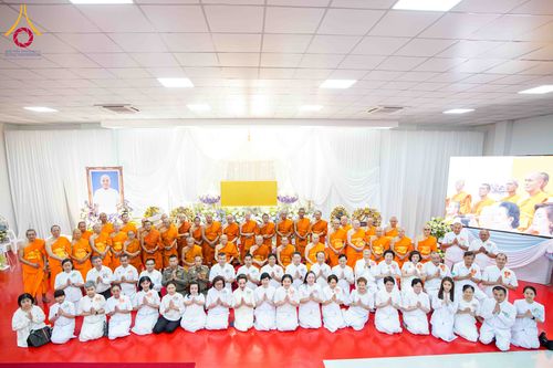 ภาพ No.316275:วันเสาร์ที่ 28 มีนาคม พ.ศ. 2569 พิธีบำเพ็ญกุศล คุณพ่อณรงค์ จินตมากุล  สิริอายุ 99 ปี 11 เดือน โยมบิดา พระครูปลัดรัตนวีรวัฒน์ (รังสฤษดิ์ อิทฺธิจินตโก) ที่ปรึกษาเจ้าคณะจังหวัดปทุมธานี เจ้าอาวาสวัดพระธรรมกาย  ณ ห้องปลูกศรัทธา 2 วัดพระธรรมกาย ปทุมธานี