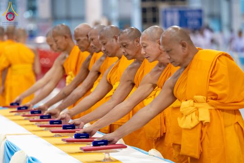 ภาพ No.308751:วันที่ 1 กุมภาพันธ์ พ.ศ. 2569 พิธีรับประกาศนียบัตร และพระของขวัญพระธรรมยาตรา ณ สภาธรรมกายสากล วัดพระธรรมกาย จ.ปทุมธานี