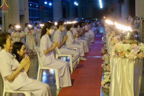 ภาพ No.52625:ประมวลภาพวันคล้ายวันเกิดครบรอบ 138 ปี พระมงคลเทพมุนี (สด จนฺทสโร) พระผู้ปราบมาร ชุดที่ 2