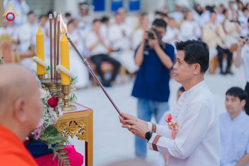 ภาพ No.336851:วันเสาร์ที่ 27 มิถุนายน 2569 พิธีตักบาตรพระ 1,345 รูป  ณ ข่วงสันกำแพง อำเภอสันกำแพง จังหวัดเชียงใหม่