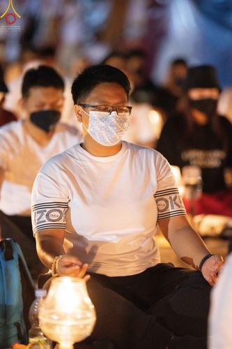 ภาพ No.46577:พิธีจุดโคมวิสาขประทีป วันวิสาขบูชา พ.ศ. 2565 ณ ประเทศอินโดนีเซีย