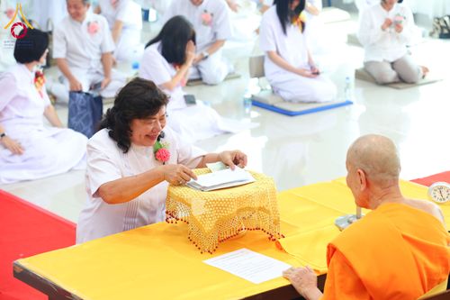 ภาพ No.291190:วันพุธที่ 7 มกราคม พ.ศ. 2569  พิธีบรรจุพระบรมสารีริกธาตุภายในพระเกตุองค์พระประธาน สมโภชพระประธาน พระธรรมกาย พิธีทอดผ้าป่า บุญแสงสว่าง ติดตั้งโซล่าเซล ณ ศูนย์ปฏิบัติธรรมพระมงคลเทพมุนี อ.สองพี่น้อง จ.สุพรรณบุรี