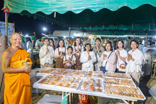 ภาพ No.301682:วันที่ 24 มกราคม พ.ศ. 2569 พิธีถวายภัตตาหารเป็นสังฆทาน แด่พระธรรมยาตรา ณ อนุสรณ์สถานบางปลา วัดบางปลา อำเภอบางเลน จังหวัดนครปฐม ในโครงการธรรมยาตรา กตัญญูบูชา มหาปูชนียาจารย์ พระมงคลเทพมุนี(สด จนฺทสโร) พระผู้ปราบมาร อนุสรณ์สถาน 7 แห่ง ปีที่ 14