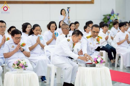 ภาพ No.276701:วันเสาร์ที่ 6 ธันวาคม พ.ศ. 2568 พิธีมุทิตาสักการะ เนื่องในโอกาสที่พระเดชพระคุณพระพรหมดิลก เจ้าอาวาสวัดสามพระยา วรวิหาร เมตตาเป็นประธานในพิธีตั้งฐานานุกรมใน พระราชวิเทศวชิรเวที (บัณฑิต วรปญฺโญ) ผู้ช่วยเจ้าอาวาสวัดพระธรรมกาย (ไวโรจน์ วิโรจโน) ผู้ช่วยเจ้าอา