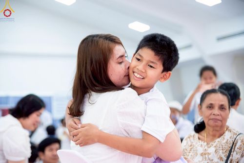 ภาพ No.213796:วันเสาร์ที่ 29 มีนาคม พ.ศ. 2568 พิธีตัดปอยผม ขอขมาผู้ปกครอง มอบบาตร-ผ้าไตร และพิธีบรรพชาสามเณร ณ ศูนย์ปฏิบัติธรรมจังหวัดระยอง (บ้านช่องลม) ต.บางบุตร อ.บ้านค่าย จ.ระยอง