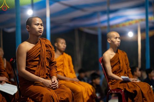 ภาพ No.127609:Photo Story ปฐมบรรพชาชาวพุทธมาร์มา Episode 2/5 วันที่ 6-7 กุมภาพันธ์ พ.ศ. 2567  โครงการบรรพชาครั้งประวัติศาสตร์ แห่งเทือกเขาจิตตะกอง  ครั้งแรกของชาวพุทธมาร์มา บังกลาเทศ บูชาธรรม 80 ปีหลวงพ่อธัมมชโย ณ วัดธัมจักร อรัญกุฏิ เมืองรัมการ์ คาร์กาชารี บังกลาเทศ