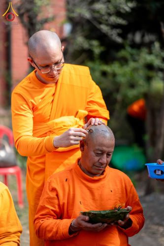 ภาพ No.209783:วันที่ 28 กุมภาพันธ์ พ.ศ.2568 พิธีเปิดโครงการบวชสามเณร พิธีถวายไทยธรรม พิธีขอขมามอบผ้าไตร  ณ เมืองปาตัน ประเทศเนปาล