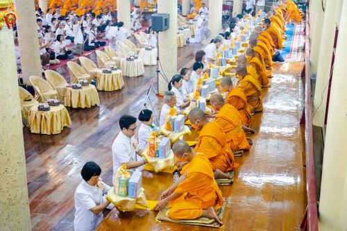 พิธีทอดผ้าป่าทำนุบำรุงศาสนสถาน ณ วัดตรีพาราสีมาเขต ต.สามเมือง อ.ลาดบัวหลวง จ.พระนครศรีอยุธยา วันที่ 13 มกราคม พ.ศ. 2567