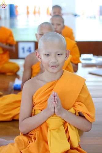 ภาพ No.229691:วันที่ 25 มิถุนายน พ.ศ. 2568 (แรม 15 ค่ำ เดือน 7) พิธีบุพเปตพลี ครั้งที่ 166 ร่วมอุทิศบุญแด่หมู่ญาติที่ล่วงลับไปแล้ว และสืบทอดอายุพระพุทธศาสนา ณ หอฉันคุณยายอาจารย์ฯ วัดพระธรรมกาย