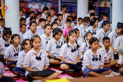 ภาพ No.272567:วันที่ 21 พฤศจิกายน พ.ศ. 2568 รวมพลังเด็กดี V-Star ผู้นำฟื้นฟูศีลธรรมโลก ประจำปี 2568 จังหวัดสุโขทัย ณ ศูนย์ปฏิบัติธรรมสุโขทัย