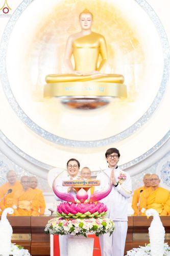 ภาพ No.270878:วันอาทิตย์ที่ 19 ตุลาคม พ.ศ. 2568 พิธีทอดกฐิน “หนึ่งไม่มีสอง” วัดพระธรรมกายนิวคาสเซิล เมืองนิวคาสเซิล ประเทศอังกฤษ 