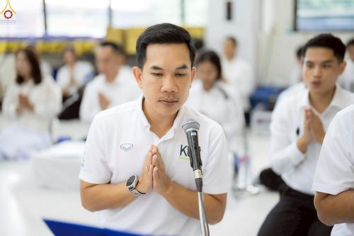 ภาพ No.243072:วันพฤหัสบดีที่ 4 กันยายน พ.ศ. 2568 เวลา 07.00-08.15 น. มหาวิทยาลัยเกษตรศาสตร์ กำแพงแสน ร่วมทำบุญตักบาตร Freshy KU85 พระสงฆ์ 85 รูป