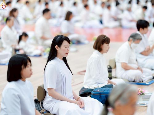 ภาพ No.225367:วันอาทิตย์ที่ 18 พฤษภาคม พ.ศ. 2568 พิธีร่วมบุญการศึกษา พระภิกษุ สามเณร ณ ห้องแก้วสารพัดนึก 2 วัดพระธรรมกาย