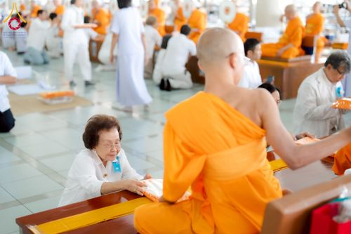 ภาพ No.253546:วันอังคารที่ 7 ตุลาคม พ.ศ.2568 (วันพระ ขึ้น 15 ค่ำ เดือน 11) พิธีบุพเปตพลี ครั้งที่ 171 ร่วมอุทิศบุญแด่หมู่ญาติที่ล่วงลับไปแล้ว และสืบทอดอายุพระพุทธศาสนา ณ หอฉันคุณยายอาจารย์ฯ วัดพระธรรมกาย