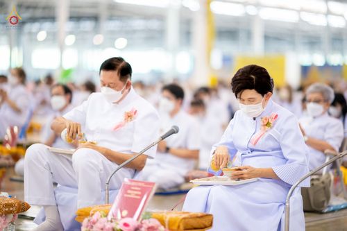 ภาพ No.80534:พิธีถวายทุนสนับสนุนการสร้าง พระไตรปิฎกฉบับธรรมชัย วันเสาร์ที่ 29 เมษายน พ.ศ. 2566 ณ สภาธรรมกายสากล วัดพระธรรมกาย