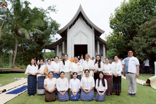 ภาพ No.234227:พิธีมุทิตาสักการะ "พระสิริรัตนเมธี" เจ้าคณะจังหวัดเลย ,พิธีถวายไทยธรรม ๙ วัด และพิธีทอดผ้าป่าเพื่อสร้างทุกสิ่ง  ในวาระทำบุญครบรอบ ๑๐ ปี ณ ศูนย์ปฏิบัติธรรมแก้วภูเรือ อ.ภูเรือ จ.เลย