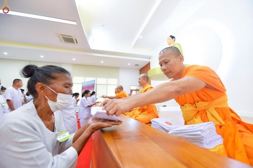 ภาพ No.250073:วันที่ 26-28 กันยายน พ.ศ. 2568 โครงการอบรมอุบาสกแก้ว อุบาสิกาแก้ว รุ่นที่ 3 ตัวแทนทอดกฐินสามัคคีทั่วไทย 30,000 วัด ณ ศูนย์ปฏิบัติธรรมจันทบุรี จ.จันทบุรี