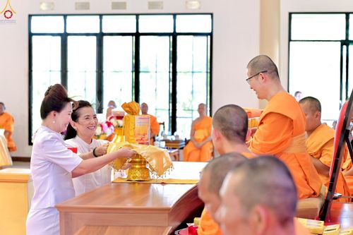 ภาพ No.265625:วันเสาร์ที่ 18 ตุลาคม พ.ศ. 2568 พิธีทอดกฐินสามัคคี ประจำปี 2568 “กฐินครัวมหาทาน” ณ ศูนย์อบรมเยาวชนบางปะหัน ตำบลหันสัง อำเภอบางปะหัน จังหวัดพระนครศรีอยุธยา