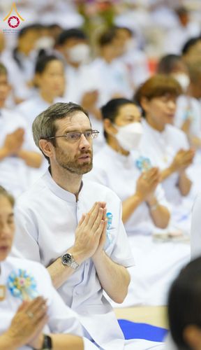 ภาพ No.134057:พิธีบูชาข้าวพระ  ในวันอาทิตย์ต้นเดือนที่ 7 เมษายน พ.ศ. 2567 ณ วัดพระธรรมกาย จ.ปทุมธานี