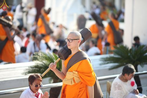 ภาพ No.195483:พิธีต้อนรับพระธรรมยาตรา ณ อนุสรณ์สถานลำดับที่ 4 สถานที่เกิดด้วยกายธรรม วัดโบสถ์(บน) ต.บางคูเวียง จ.นนทบุรี ในโครงการธรรมยาตรา กตัญญูบูชา มหาปูชนียาจารย์ พระมงคลเทพมุนี(สด จนฺทสโร) พระผู้ปราบมาร อนุสรณ์สถาน 7 แห่ง ปีที่ 13 วันที่ 15 มกราคม พ.ศ. 2568