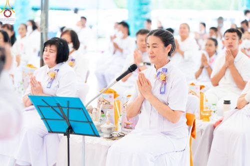 ภาพ No.146575:พิธีทอดผ้าป่าสร้างหลังคาอาคาร 80 ปี หลวงพ่อธัมมชโย ณ ศูนย์ปฎิบัติธรรมวิหารแดง จังหวัดสระบุรี วันอาทิตย์ที่ 28 กรกฎาคม พ.ศ. 2567