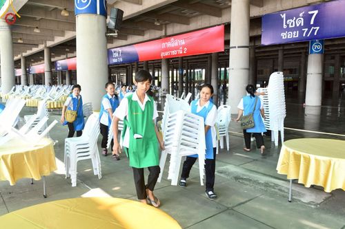 ภาพ No.218635:วันพฤหัสบดีที่ 17 เมษายน พ.ศ. 2568 การเตรียมงานในลานธรรม , สภาธรรมกายสากล , วิหารคด  เพื่องานวันคุ้มครองโลก 22 เมษายน พ.ศ. 2568