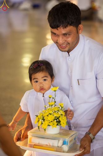 ภาพ No.123032:พิธีตักบาตร และพิธีบูชาข้าวพระ ในวันอาทิตย์ต้นเดือนที่ 4 กุมภาพันธ์ พ.ศ. 2567 ณ วัดพระธรรมกาย จ.ปทุมธานี