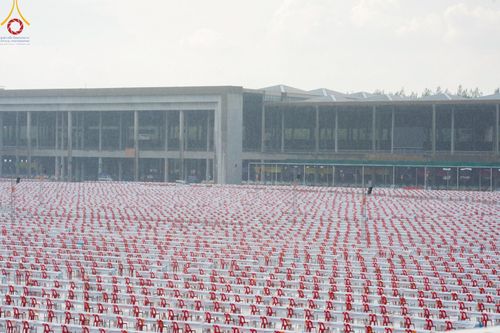 ภาพ No.218796:วันศุกร์ที่ 18 เมษายน พ.ศ. 2568 การเตรียมงานในลานธรรม , พระมหาธรรมกายเจดีย์ เพื่องานวันคุ้มครองโลก 22 เมษายน พ.ศ. 2568