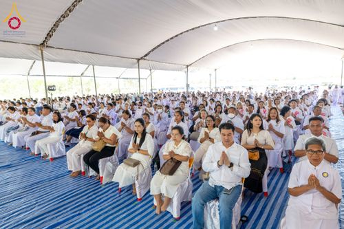 ภาพ No.211536:วันอาทิตย์ที่ 16 มีนาคม พ.ศ. 2568 พิธีทอดผ้าป่าฉลองปทุมเจดีย์ ณ ศูนย์อบรมเยาวชนปัตตานี