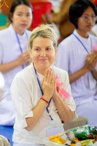 ภาพ No.207246:พิธีตักบาตร และปฏิบัติธรรมช่วงสาย ในวันมาฆบูชา วันพุธที่ 12 กุมภาพันธ์ พ.ศ. 2568 ณ วัดพระธรรมกาย จังหวัดปทุมธานี