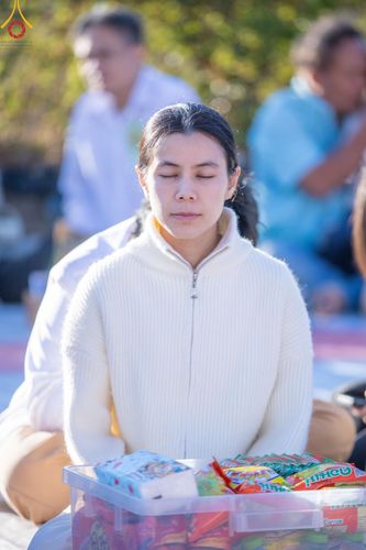 ภาพ No.187162:พิธีตักบาตรพระ ๕๐๐ รูป "สร้างบุญใหญ่ ส่งท้ายปีเก่า ต้อนรับปีใหม่ ๒๕๖๘" วันเสาร์ที่ ๒๘ ธันวาคม พ.ศ. ๒๕๖๗ ณ ถนนหน้าที่ว่าการอำเภอภูเรือ จังหวัดเลย