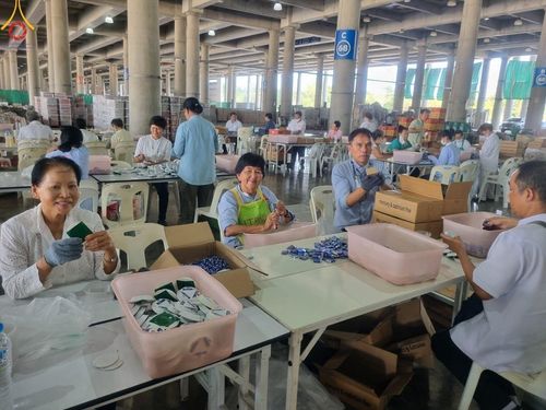 ภาพ No.61356:V.36 ทุ่มเทเพื่อพ่อ 80 ปี ภาพการเตรียมงานของหน่วยงานต่างๆ เพื่อพิธีฉลองอายุวัฒนมงคล 80 ปี หลวงพ่อธัมมชโย และรับถวายมหาสังฆทาน 10,000 กว่าวัดทั่วประเทศ ในวันคุ้มครองโลก จันทร์ที่ 22 เมษายน พ.ศ.2567