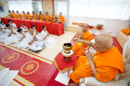 ภาพ No.233695:วันอาทิตย์ที่ 6 กรกฎาคม พ.ศ.2568 พิธีสมโภช 15 ปี วัดพระธรรมกายเกาลูน และพิธีมุทิตาสักการะเปรียญธรรม 9 ประโยค ณ วัดพระธรรมกายเกาลูน เขตปกครองพิเศษฮ่องกง สาธารณรัฐประชาชนจีน