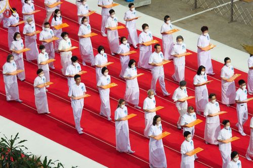 ภาพ No.99802:พิธีทอดผ้าป่า ต้นสมบัติจักรพรรดิ ในวันอาทิตย์ที่ 3 ธันวาคม พ.ศ. 2566 ณ สภาธรรมกายสากล วัดพระธรรมกาย จ.ปทุมธานี