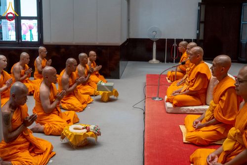 ภาพ No.244798:วันเสาร์ที่ 6 กันยายน พ.ศ. 2568 พิธีถวายบาตร บรรพชา อุปสมบทของนาคธรรมทายาท โครงการอุปสมบทหมู่บูชาธรรมครบรอบ 108 ปี  วันครูผู้ค้นพบวิชชาธรรมกาย ณ โบสถ์พระไตรปิฎก วัดพระธรรมกาย