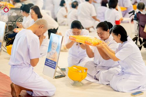 ภาพ No.277408:วันเสาร์ที่ 6 ธันวาคม พ.ศ. 2568 พิธีบรรพชาอุปสมบทและพิธีถวายบาตร โครงการอุปสมบทบูชาธรรมมหาปูชนียาจารย์ ประจำปี พ.ศ.2568 โครงการบวชพระนานาชาติ AEC และ WAB รุ่น CEO (นักบริหาร) รุ่นที่ 5 ณ โบสถ์พระไตรปิฏก วัดพระธรรมกาย