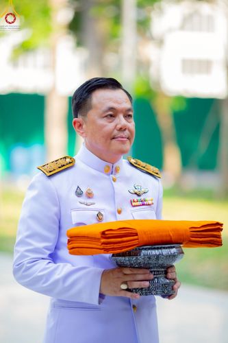ภาพ No.214785:พิธีต้อนรับสัญญาบัตร พัดยศ พระราชวิเทศวชิรเวที (บัณฑิต วรปญฺโญ) เจ้าอาวาสวัดพระธรรมกายสกอตแลนด์ สหราชอาณาจักร ผู้ช่วยเจ้าอาวาสวัดพระธรรมกาย ณ อุโบสถพระไตรปิฏก วัดพระธรรมกาย