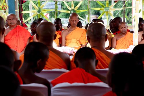 ภาพ No.140152:PhotoStory มหาศรัทธา ธรรมยาตราศรีลังกา EP.3  โครงการสยาม-ลังกา ธรรมยาตรา ฉลองเทศกาลวิสาขบูชาแห่งชาติ ศรีลังกา  บูชาธรรม 80 ปีหลวงพ่อธัมมชโย เส้นทางจาก เมืองดัมบูลลา ไปยัง เมืองมาตะเล  ตั้งแต่วันที่ 17-20 พฤษภาคม พ.ศ. 2567