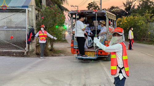 ภาพ No.116965:V.16 เป็นทีม การเตรียมงาน เก็บงาน การรับบุญของเจ้าหน้าที่หน่วยงานต่างๆ เพื่อโครงการธรรมยาตรา กตัญญูบูชามหาปูชนียาจารย์ พระมงคลเทพมุนี (สด จนฺทสโร) พระผู้ปราบมาร อนุสรณ์สถาน 7 แห่ง ปีที่ 12 ระหว่างวันที่ 2 - 31 มกราคม พ.ศ. 2567